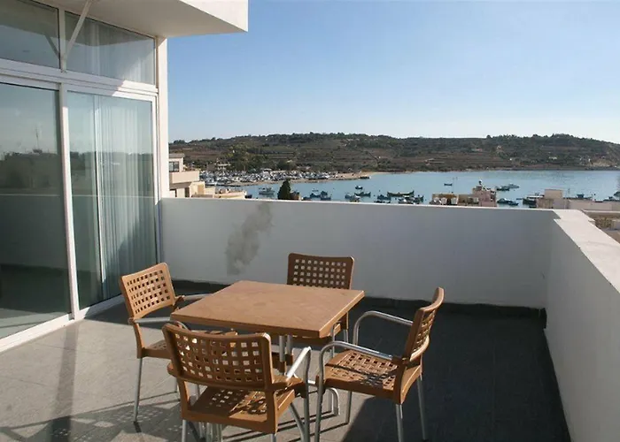 Harbour Lodge
